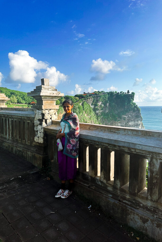 uluwatu temple overlooking the cliffs